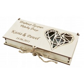 Ażurowe pudełko na pieniądze pamiątka ślubna - Grawerowane prezenty i dodatki ślubne Grawernia24