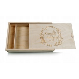 Drewniane pudełko na zdjęcia odbitki 23x15 - Grawerowane prezenty i dodatki ślubne