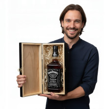Skrzynka na whisky 18 Urodziny Drewniana skrzynka na prezent